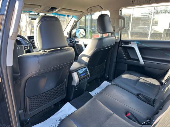 Toyota Land Cruiser Prado 150 Series Рестайлинг 2 с пробегом 2019 года, цена 5 380 000 рублей, 175458 км, внедорожник, Автокод Объявления