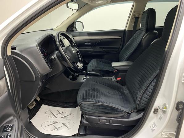 Mitsubishi Outlander III Рестайлинг 2 с пробегом 2015 года, цена 1 650 000 рублей, 176461 км, внедорожник, Автокод Объявления