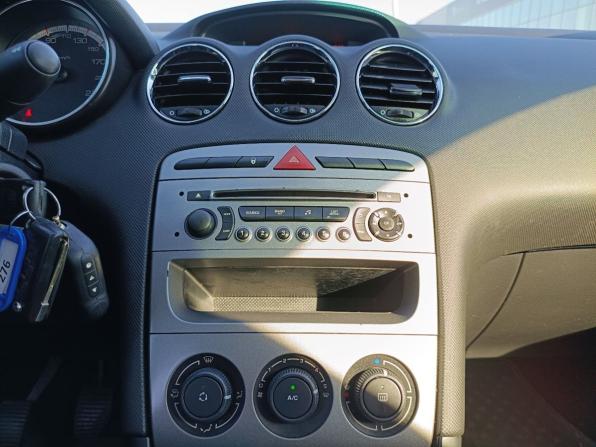 Peugeot 408 I с пробегом 2014 года, цена 515 000 рублей, 201000 км, седан, Автокод Объявления