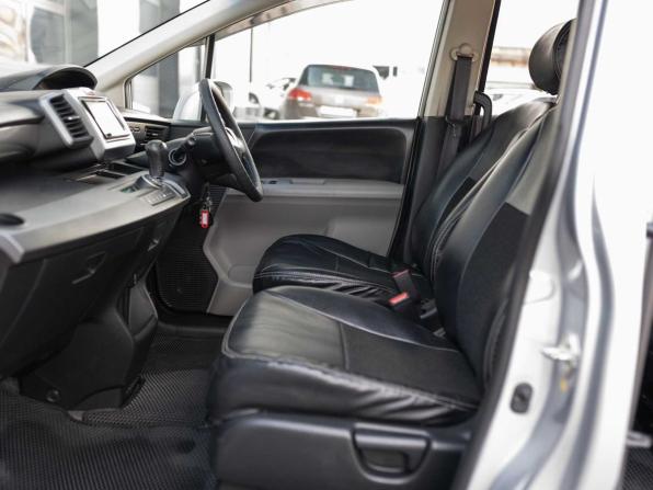 Honda Freed I с пробегом 2010 года, цена 930 000 рублей, 178534 км, компактвэн, Автокод Объявления