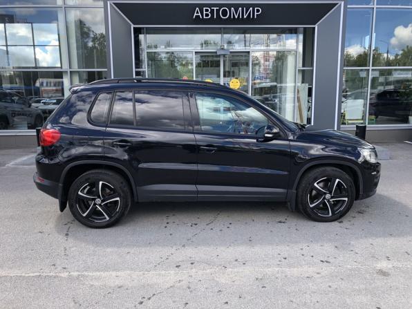 Volkswagen Tiguan I Рестайлинг с пробегом 2011 года, цена 884 000 рублей, 393599 км, внедорожник, Автокод Объявления