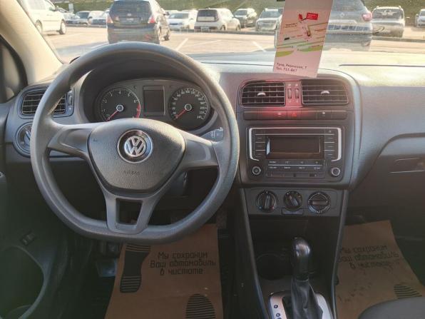 Volkswagen Polo V Рестайлинг с пробегом 2019 года, цена 1 230 000 рублей, 34699 км, седан, Автокод Объявления