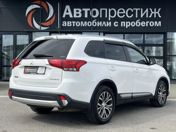 Mitsubishi Outlander III Рестайлинг 2 с пробегом 2016 года, цена 1 860 000 рублей, 113117 км, внедорожник, Автокод Объявления