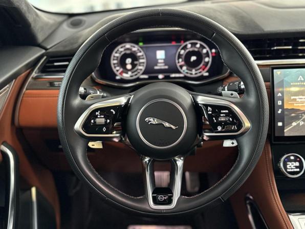 Jaguar F-Pace I Рестайлинг с пробегом 2021 года, цена 10 185 000 рублей, 19173 км, внедорожник, Автокод Объявления