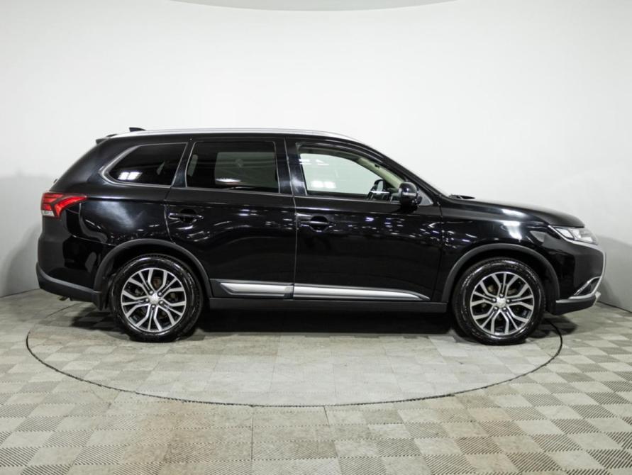 Mitsubishi Outlander III Рестайлинг 3 Санкт-Петербург  - изображение 4