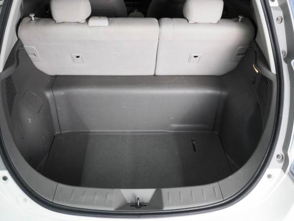Nissan Leaf I (ZE0/AZE0) с пробегом 2012 года, цена 564 000 рублей, 75785 км, хэтчбек, Автокод Объявления