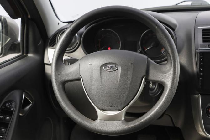 Lada (ВАЗ) Granta I Рестайлинг с пробегом 2019 года, цена 939 000 рублей, 34000 км, седан, Автокод Объявления