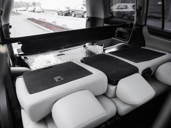 Lexus LX III Рестайлинг 2 с пробегом 2016 года, цена 6 499 000 рублей, 239708 км, внедорожник, Автокод Объявления