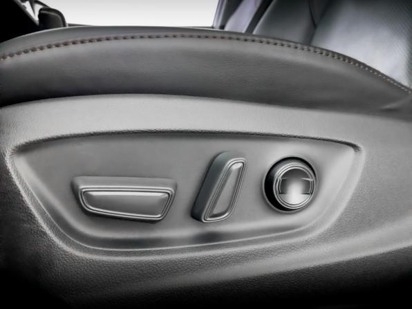 Toyota Camry VIII (XV70) Рестайлинг с пробегом 2023 года, цена 3 750 000 рублей, 38249 км, седан, Автокод Объявления