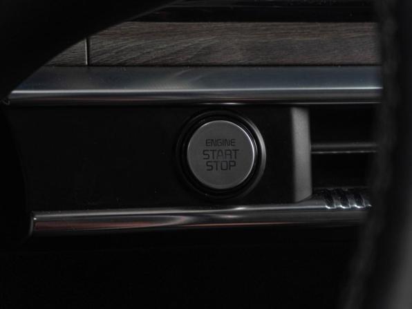 Kia K5 III с пробегом 2020 года, цена 2 345 000 рублей, 119863 км, седан, Автокод Объявления