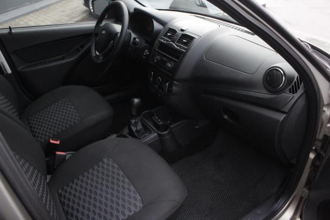Lada (ВАЗ) Granta I Рестайлинг с пробегом 2019 года, цена 630 000 рублей, 105600 км, хэтчбек, Автокод Объявления