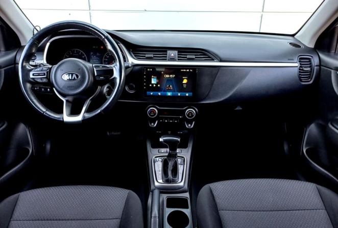 Kia Rio IV Рестайлинг с пробегом 2021 года, цена 1 730 000 рублей, 101378 км, седан, Автокод Объявления