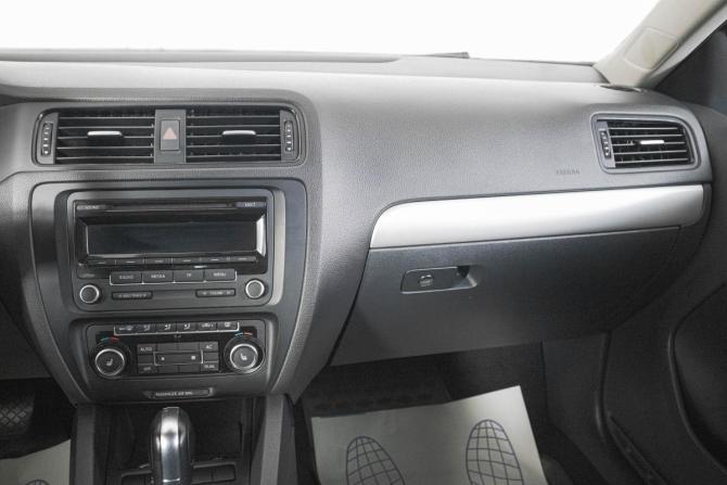 Volkswagen Jetta VI с пробегом 2012 года, цена 999 000 рублей, 207000 км, седан, Автокод Объявления