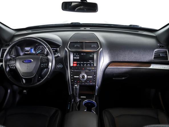 Ford Explorer V Рестайлинг с пробегом 2017 года, цена 2 990 000 рублей, 149000 км, внедорожник, Автокод Объявления