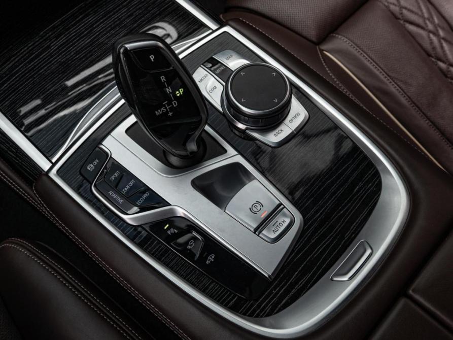 BMW 7 серии VI (G11/G12) Рестайлинг Краснодар  - изображение 12