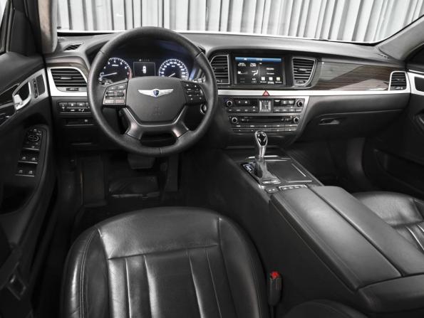 Hyundai Genesis II с пробегом 2014 года, цена 2 160 000 рублей, 156467 км, седан, Автокод Объявления