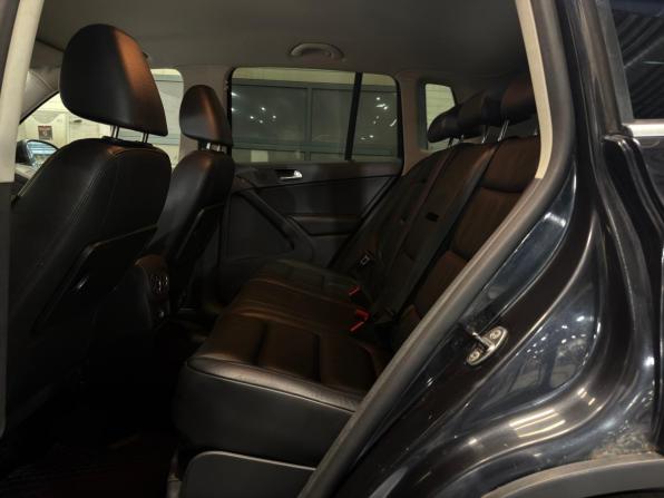 Volkswagen Tiguan I с пробегом 2010 года, цена 999 000 рублей, 202542 км, внедорожник, Автокод Объявления