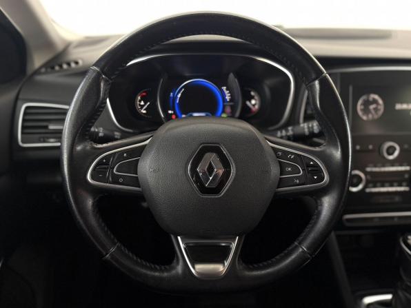 Renault Megane IV с пробегом 2017 года, цена 1 390 000 рублей, 188408 км, универсал, Автокод Объявления