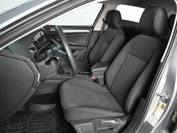 Volkswagen Jetta VII с пробегом 2020 года, цена 1 749 000 рублей, 125020 км, седан, Автокод Объявления