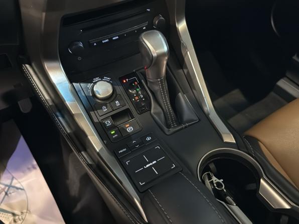 Lexus NX I с пробегом 2016 года, цена 2 836 000 рублей, 92120 км, внедорожник, Автокод Объявления