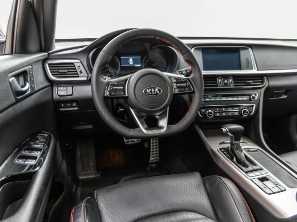 Kia Optima IV Рестайлинг с пробегом 2018 года, цена 1 918 000 рублей, 161489 км, седан, Автокод Объявления