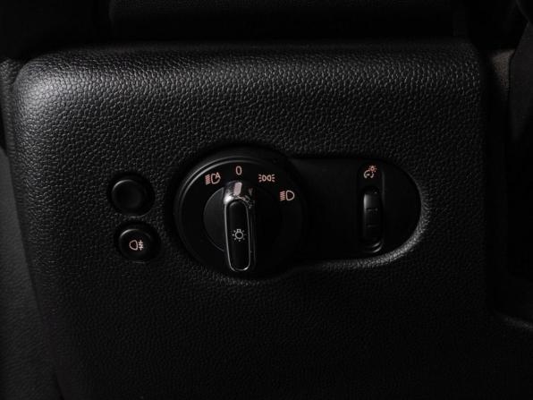Mini Cabrio III Рестайлинг 2 с пробегом 2021 года, цена 3 200 000 рублей, 31120 км, кабриолет, Автокод Объявления
