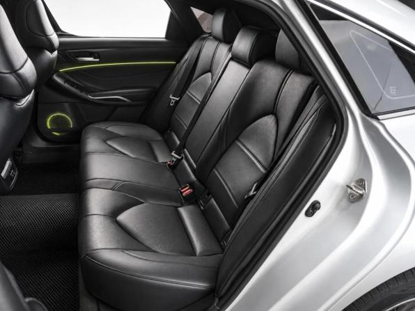 Toyota Avalon V с пробегом 2022 года, цена 3 489 000 рублей, 39617 км, седан, Автокод Объявления