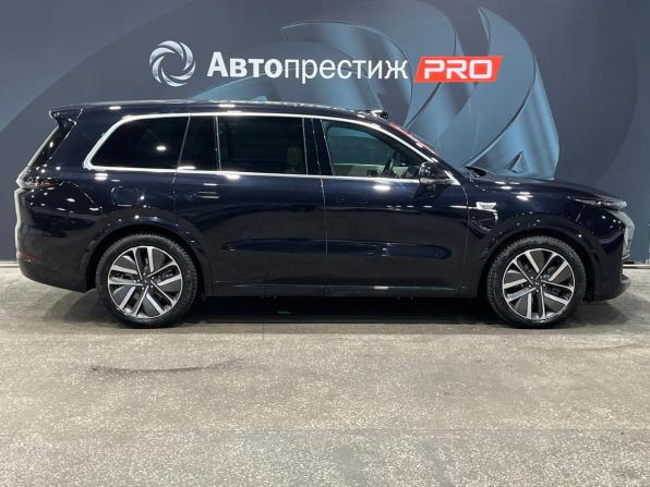 Li Auto (Lixiang) L9 I с пробегом 2023 года, цена 7 340 000 рублей, 26408 км, внедорожник, Автокод Объявления