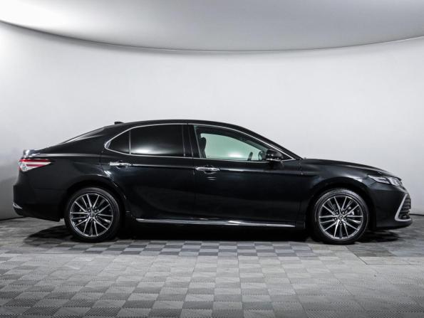 Toyota Camry VIII (XV70) Рестайлинг с пробегом 2023 года, цена 3 800 000 рублей, 28750 км, седан, Автокод Объявления
