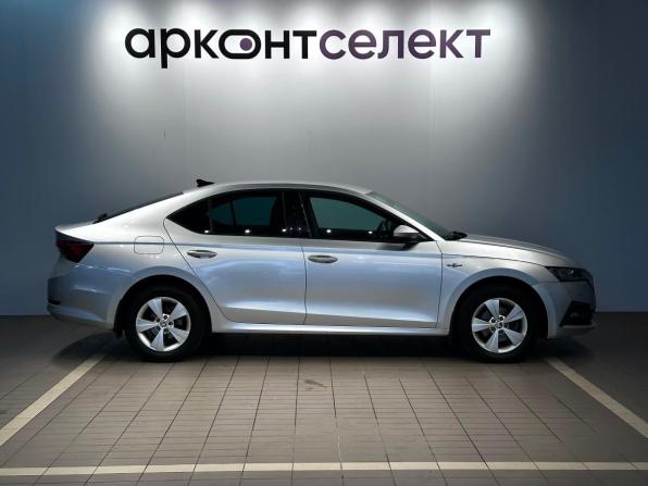Skoda Octavia IV (A8) с пробегом 2021 года, цена 2 253 000 рублей, 103745 км, лифтбек, Автокод Объявления