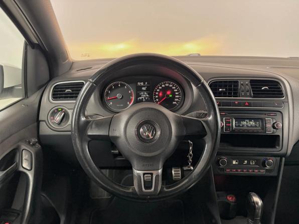 Volkswagen Polo V с пробегом 2012 года, цена 640 000 рублей, 233578 км, хэтчбек, Автокод Объявления