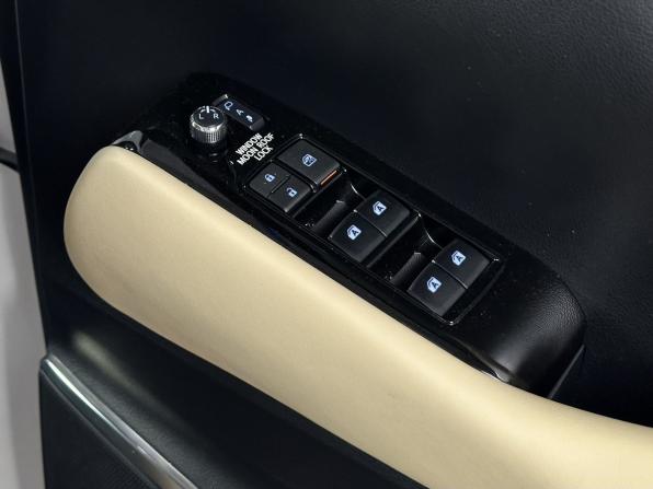 Toyota Alphard III Рестайлинг с пробегом 2021 года, цена 5 199 000 рублей, 55316 км, минивэн, Автокод Объявления