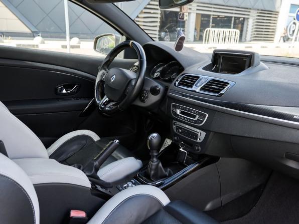 Renault Megane RS III с пробегом 2013 года, цена 1 750 000 рублей, 108631 км, хэтчбек, Автокод Объявления