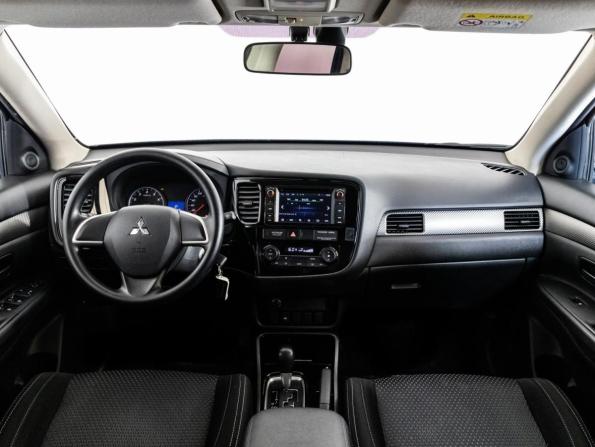Mitsubishi Outlander III Рестайлинг 2 с пробегом 2017 года, цена 1 499 000 рублей, 177346 км, внедорожник, Автокод Объявления