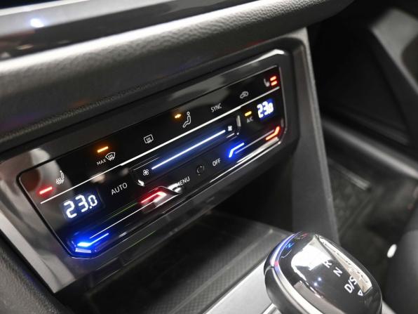 Volkswagen Tiguan II Рестайлинг с пробегом 2023 года, цена 3 580 000 рублей, 67200 км, внедорожник, Автокод Объявления