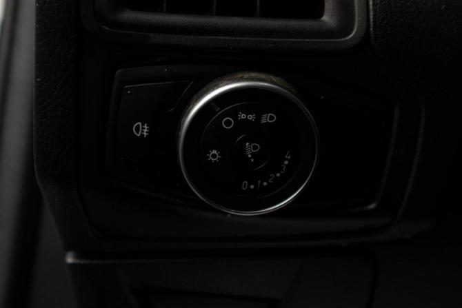 Ford Focus III Рестайлинг с пробегом 2017 года, цена 929 000 рублей, 122058 км, универсал, Автокод Объявления