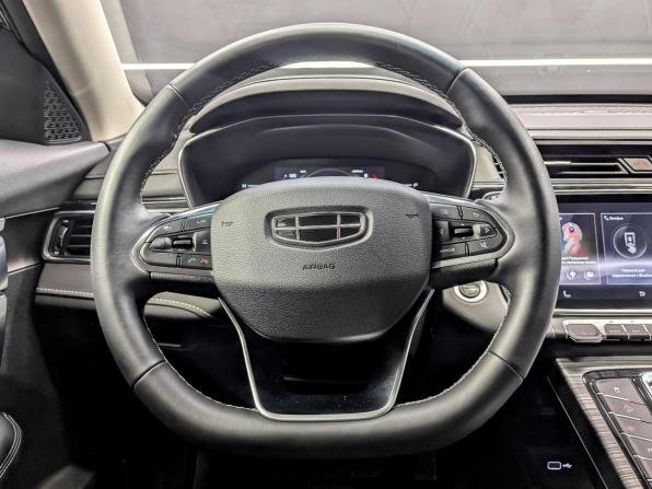 Geely Atlas Pro с пробегом 2023 года, цена 2 450 000 рублей, 24057 км, внедорожник, Автокод Объявления