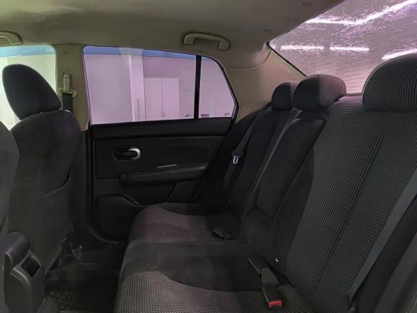 Nissan Tiida I Рестайлинг с пробегом 2011 года, цена 709 000 рублей, 215743 км, седан, Автокод Объявления