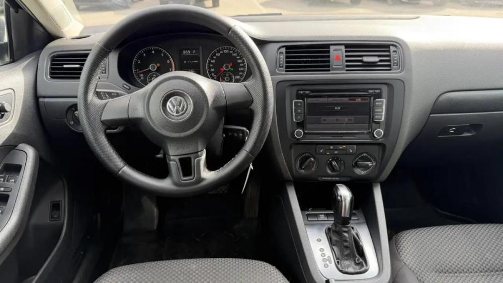 Volkswagen Jetta VI Череповец  - изображение 11