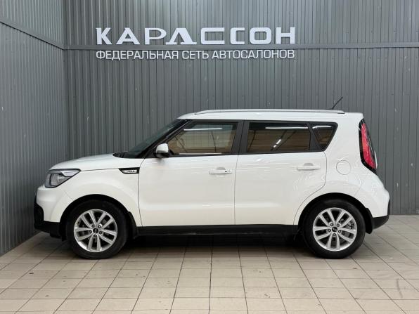 Kia Soul II Рестайлинг с пробегом 2018 года, цена 1 689 000 рублей, 18996 км, хэтчбек, Автокод Объявления