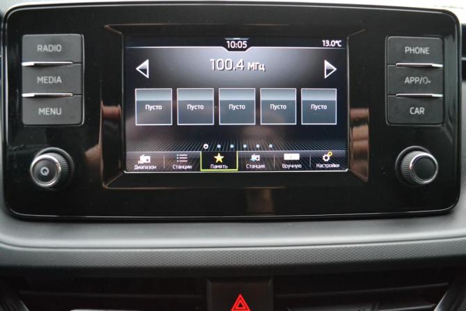 Skoda Rapid II с пробегом 2020 года, цена 1 350 000 рублей, 98860 км, лифтбек, Автокод Объявления