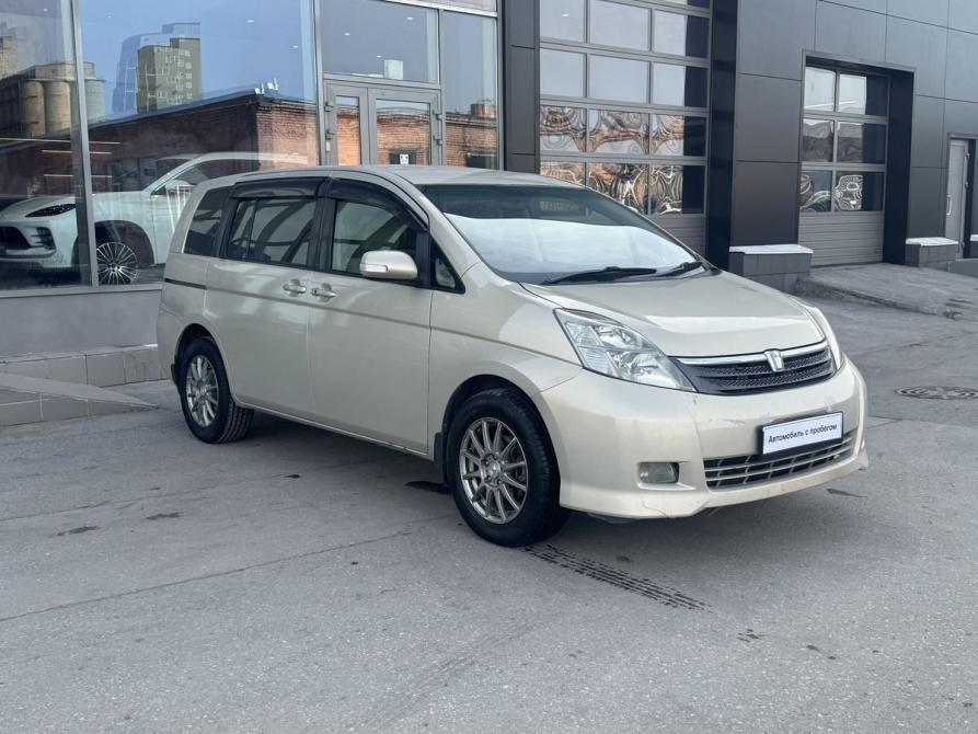 Toyota ISis I Рестайлинг Новосибирск  - изображение 3
