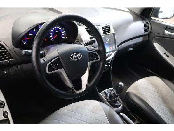 Hyundai Solaris I с пробегом 2013 года, цена 689 000 рублей, 180880 км, хэтчбек, Автокод Объявления
