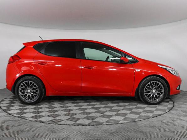 Kia Ceed II с пробегом 2015 года, цена 860 000 рублей, 197062 км, хэтчбек, Автокод Объявления