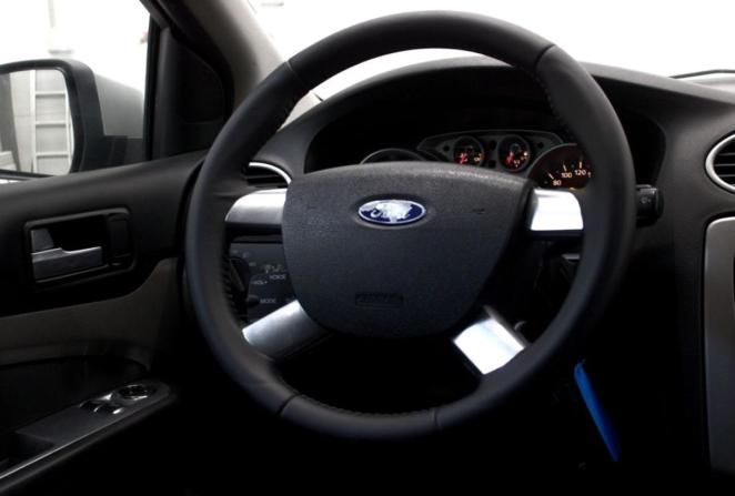 Ford Focus II Рестайлинг с пробегом 2010 года, цена 410 000 рублей, 350000 км, седан, Автокод Объявления