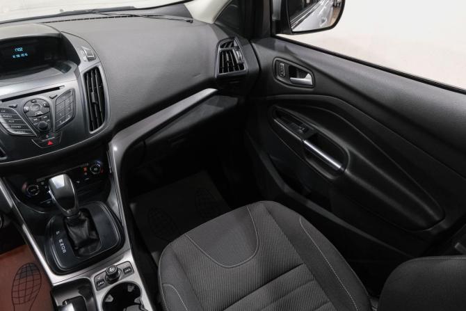 Ford Kuga II с пробегом 2016 года, цена 1 499 000 рублей, 113961 км, внедорожник, Автокод Объявления