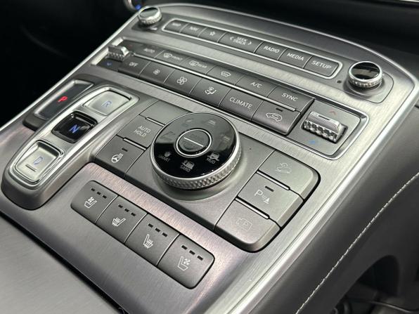 Hyundai Santa Fe IV Рестайлинг с пробегом 2021 года, цена 4 490 800 рублей, 69375 км, внедорожник, Автокод Объявления