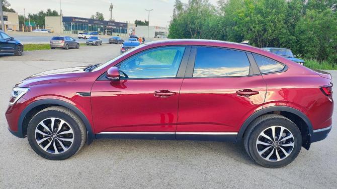 Renault Arkana I с пробегом 2020 года, цена 1 680 000 рублей, 75700 км, внедорожник, Автокод Объявления
