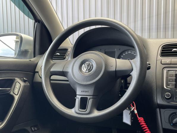 Volkswagen Polo V с пробегом 2014 года, цена 837 000 рублей, 161787 км, седан, Автокод Объявления