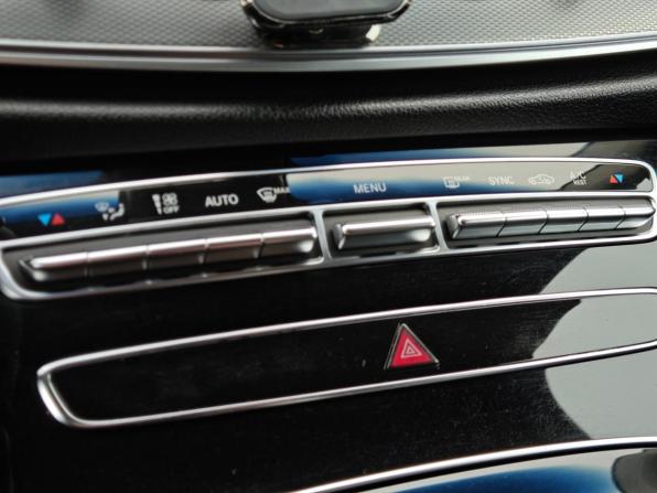 Mercedes-Benz E-Класс V (W213 S213 C238) с пробегом 2016 года, цена 1 820 000 рублей, 180000 км, седан, Автокод Объявления